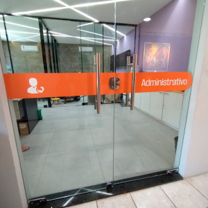 Adesivo Portas e vidros Adesivo leitoso  4x0  Com ou sem innstalação 